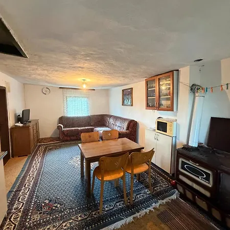 112 Year Old Heritage Home-mountain Views- Gorazde